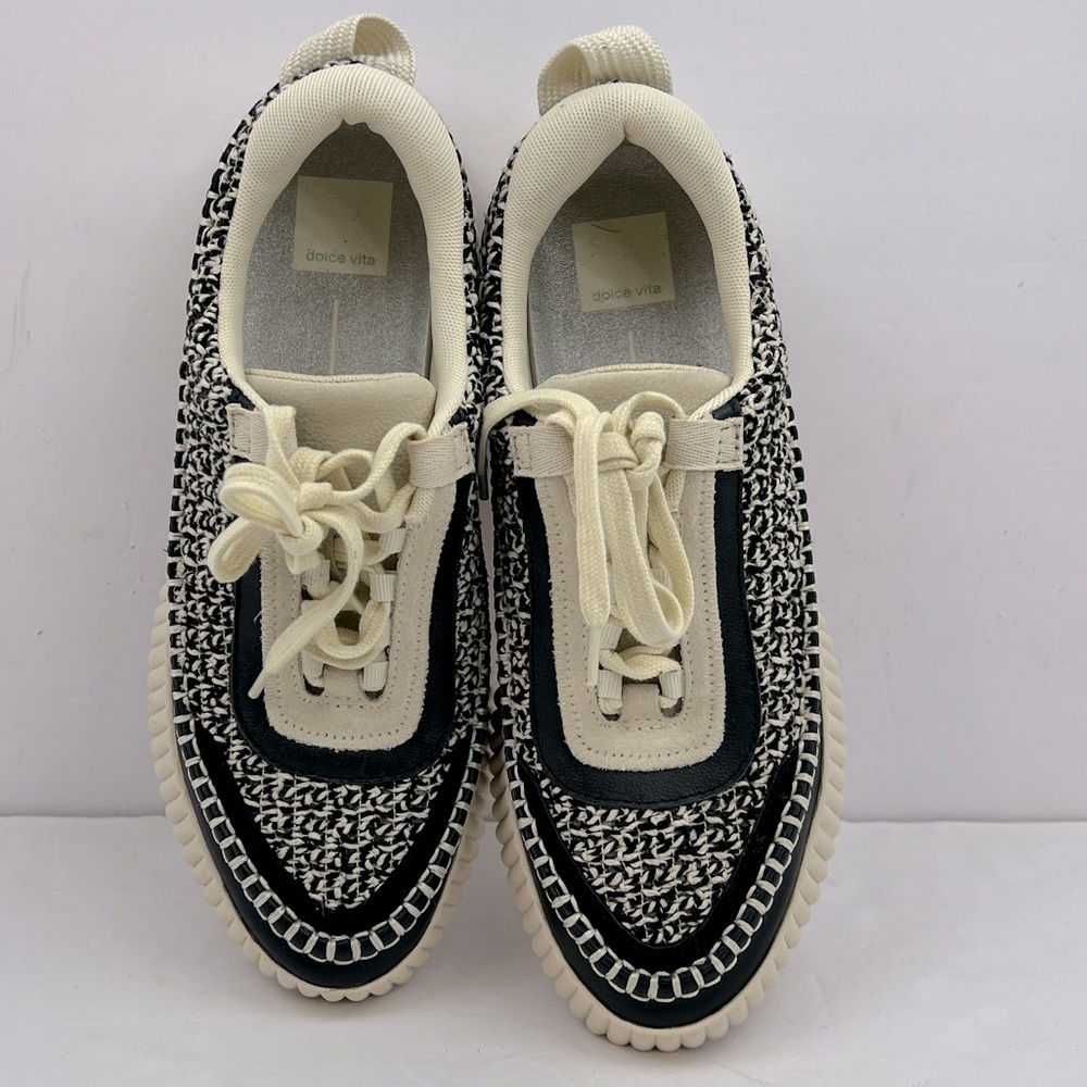 DOLCE VITA, CREAM & BLACK WOVEN KNIT SNEAKERS/ WALKING SHOES, WOMEN’S SIZE 9.5 - Picture 6 of 16